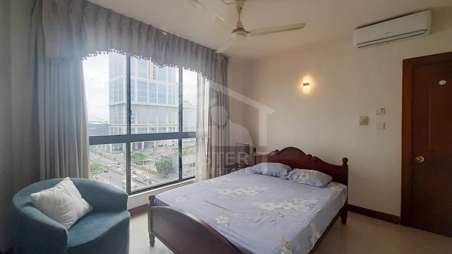 Apartment for Rent at Crescat Residencies- image 3