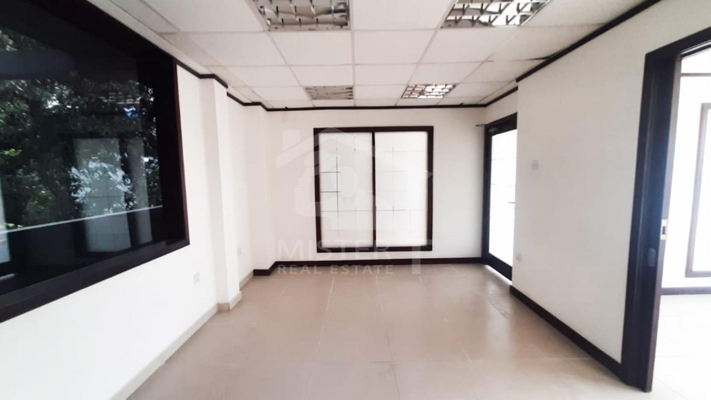 Commercial Property for Rent in Colombo 07- image 4