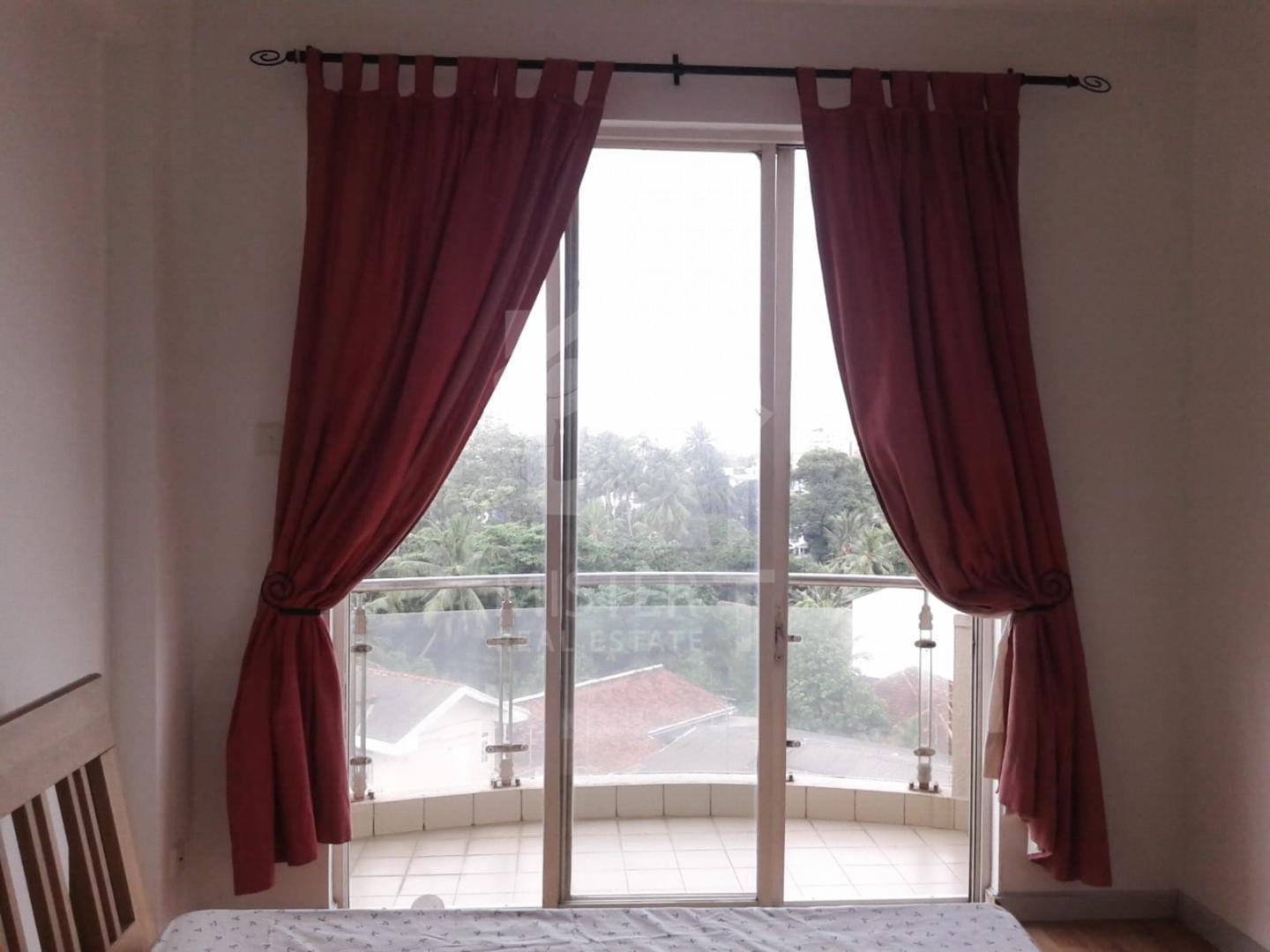 Apartment for Rent at Renaissance- image 4