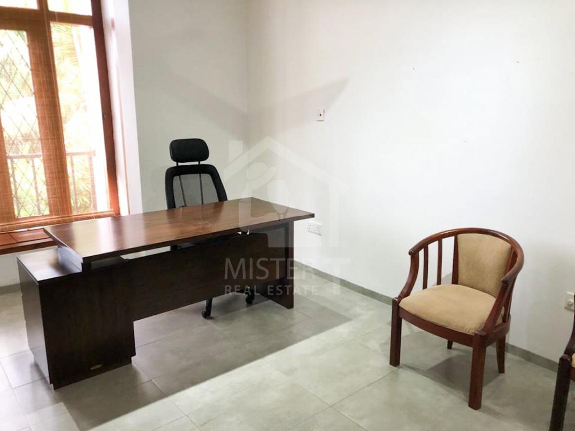 Apartment for Rent in Colombo 07 - image 4