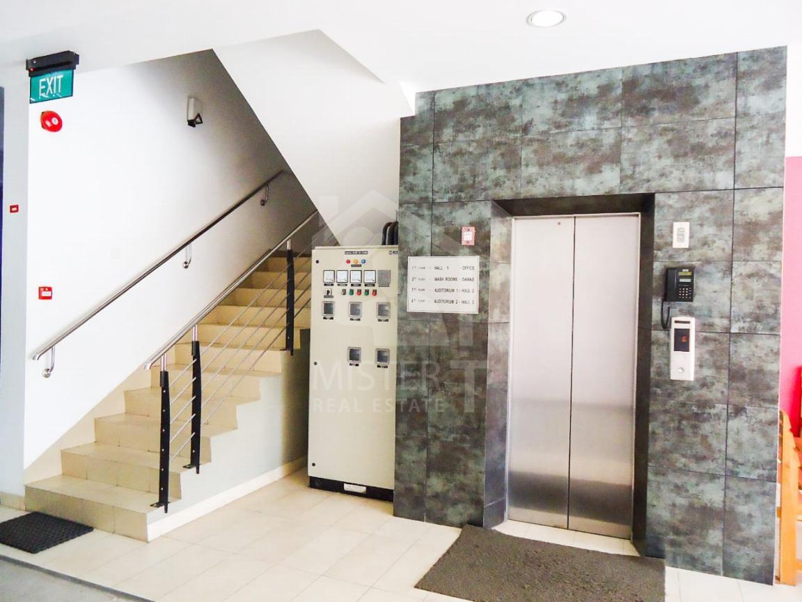 Prime Office Space for Rent in Colombo 8- image 4