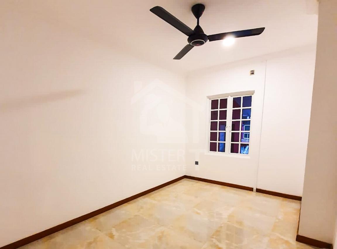 Apartment for Rent at Park Street, Colombo 02- image 4