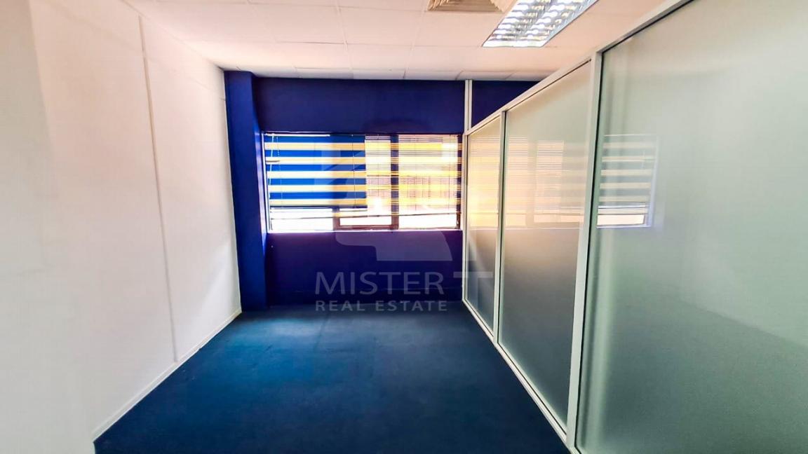 Commercial Property for Rent in Colombo 02- image 4