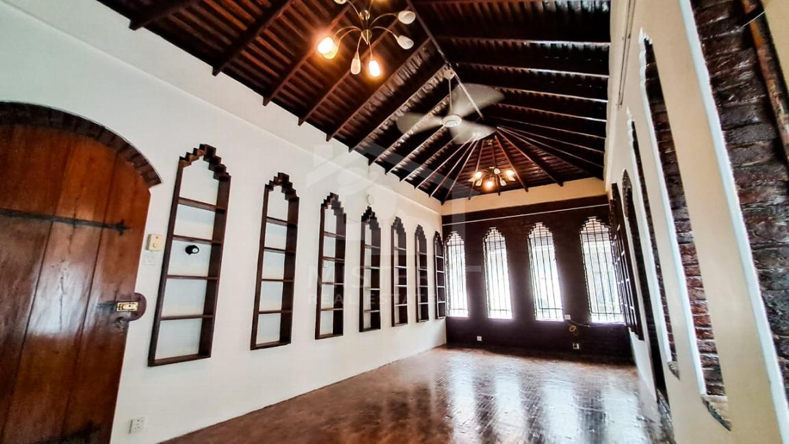 Commercial Property for Rent in Colombo 07- image 4