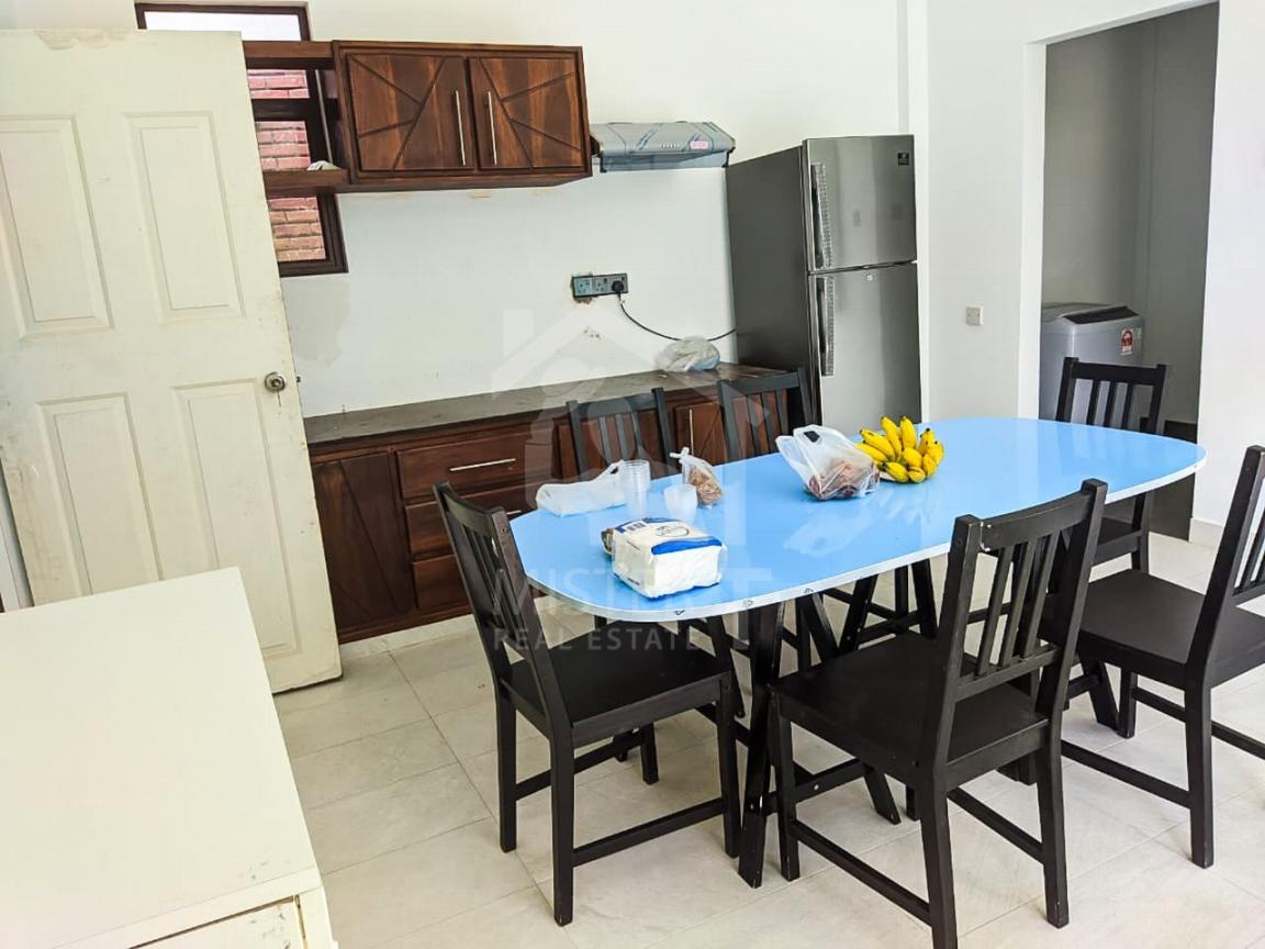 Private Apartment for Rent in Uswetakeiyawa- image 4