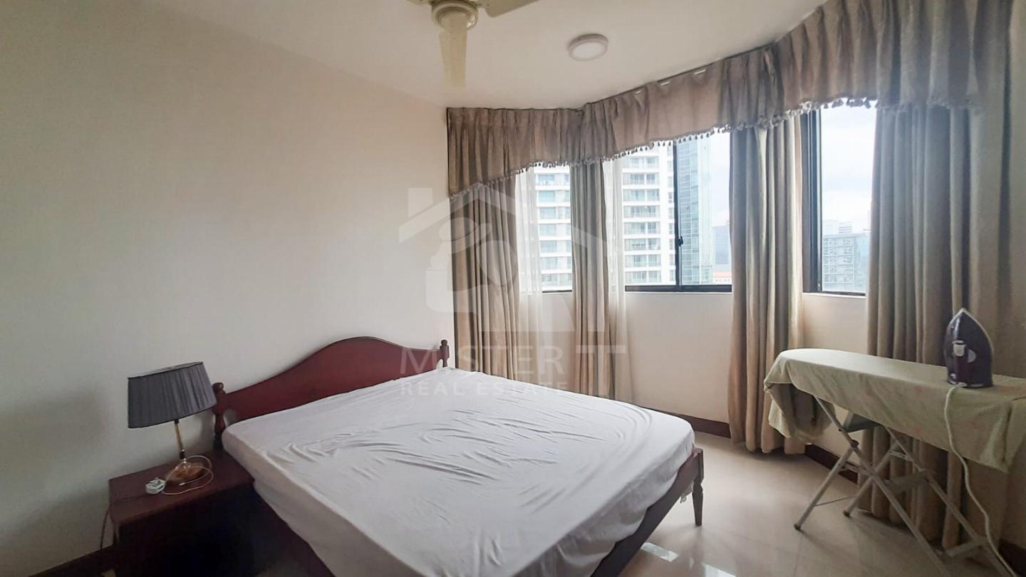 Apartment for Rent at Crescat Residencies- image 4