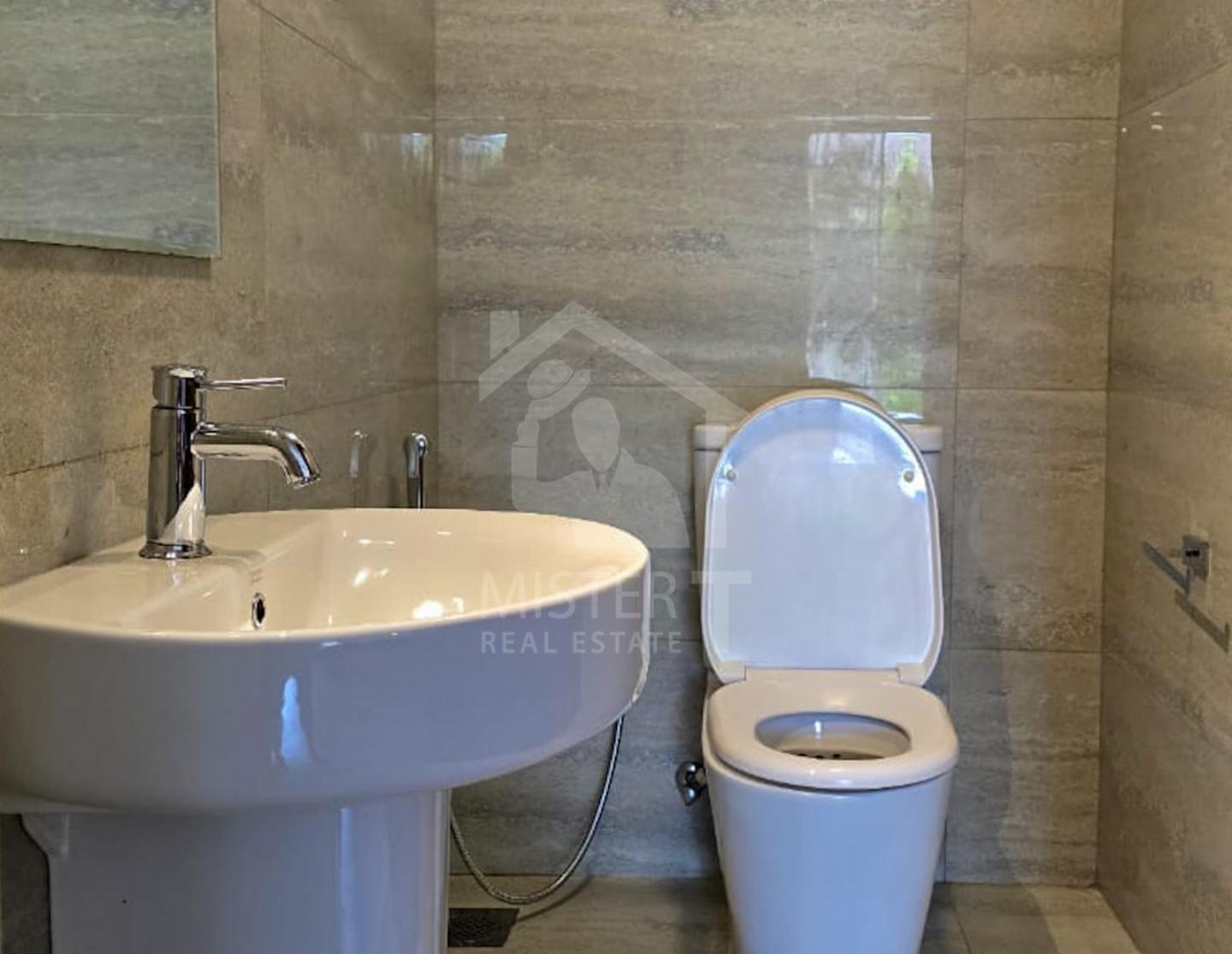 Studio Apartment for Rent in Colombo 05- image 4