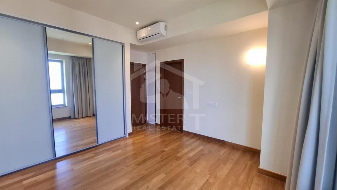 Apartment for Rent at Cinnamon Life, Colombo 02- image 4