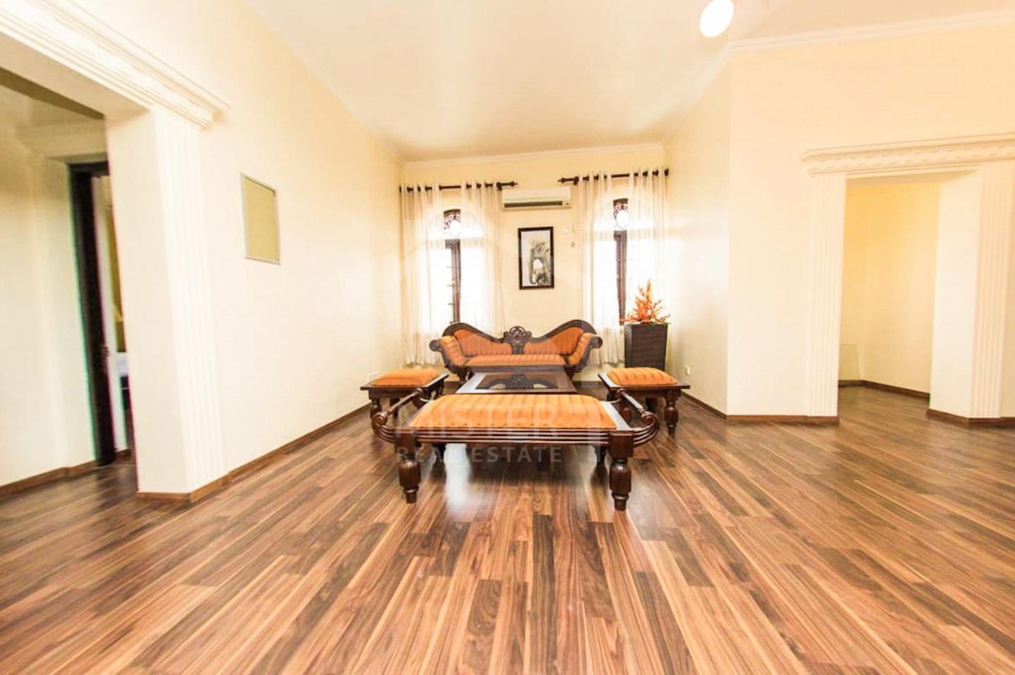 Luxury House for Rent in Nugegoda- image 5