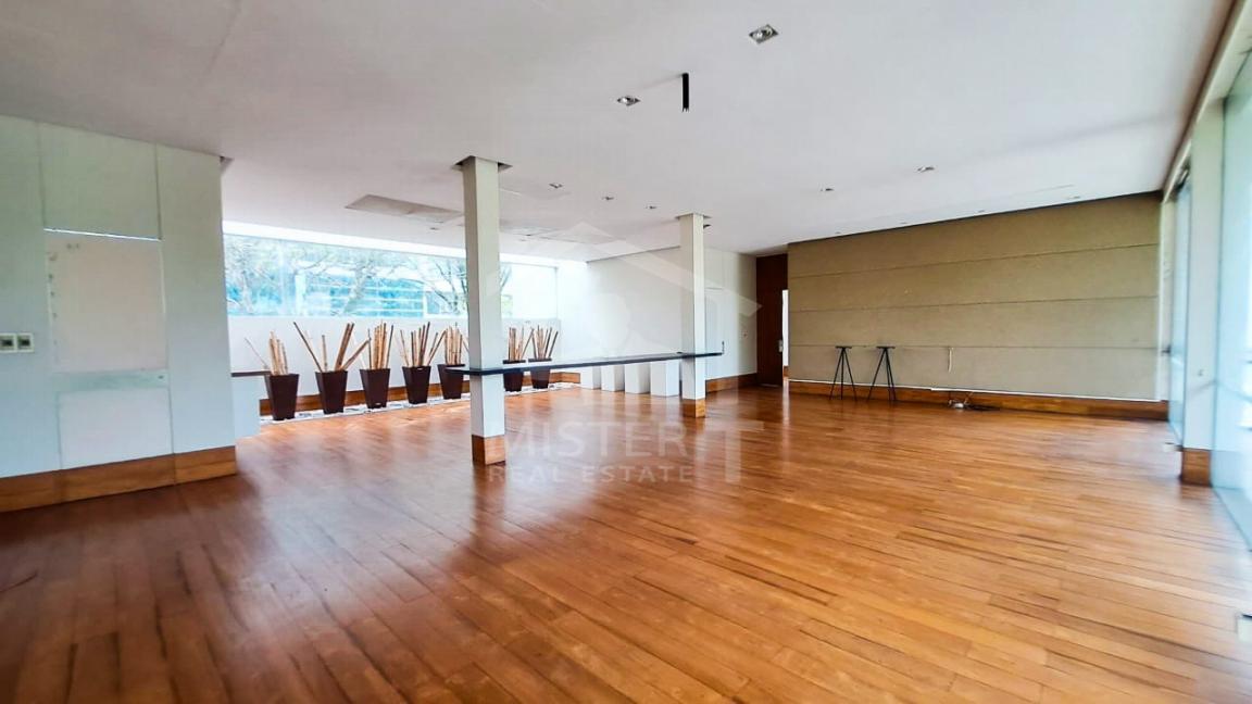 Luxury Bungalow for Rent in Colombo 03- image 5