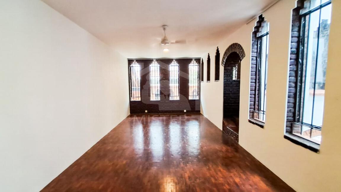 Commercial Property for Rent in Colombo 07- image 5