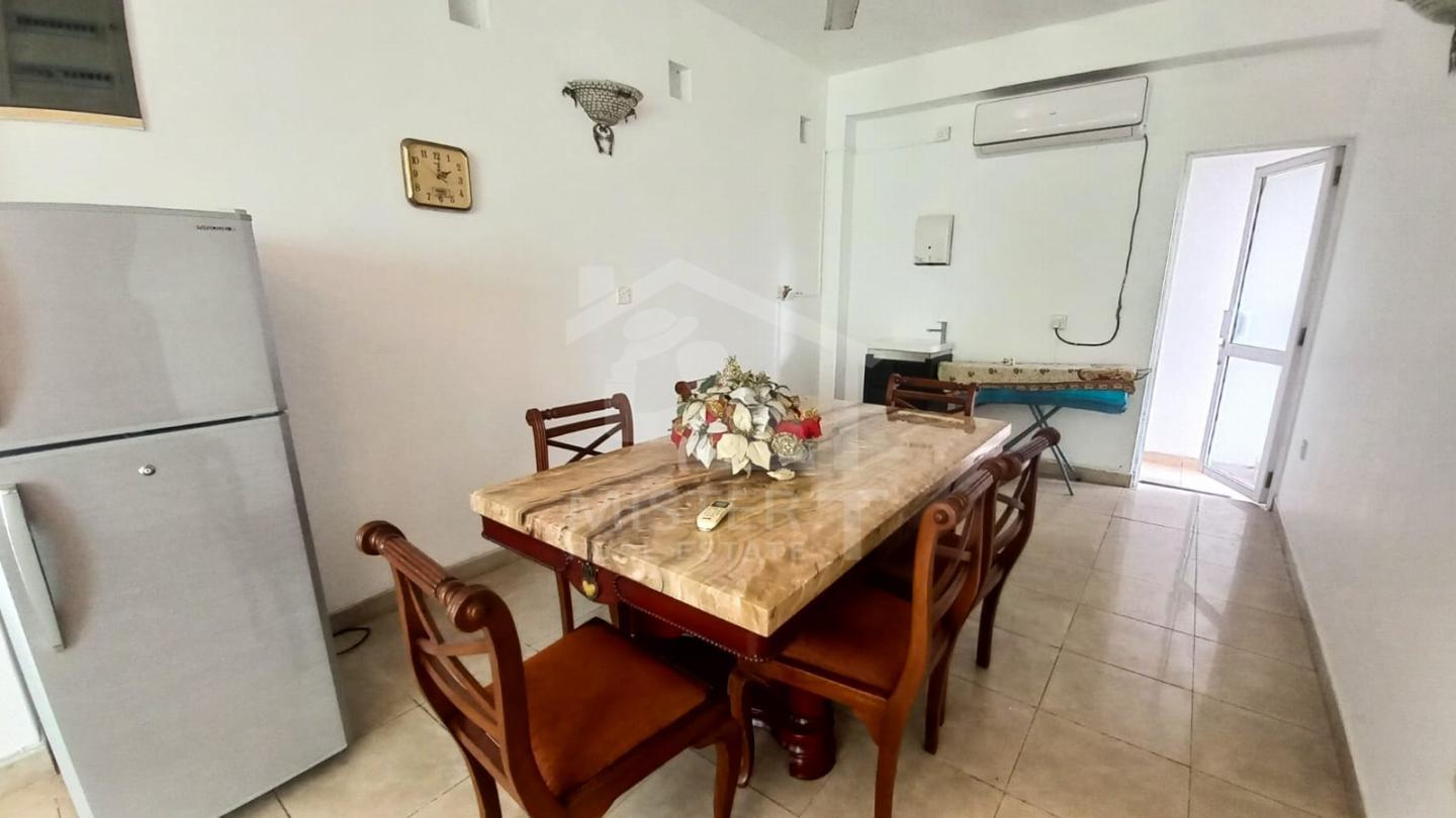 Private Apartment for Rent in Colombo 07- image 5