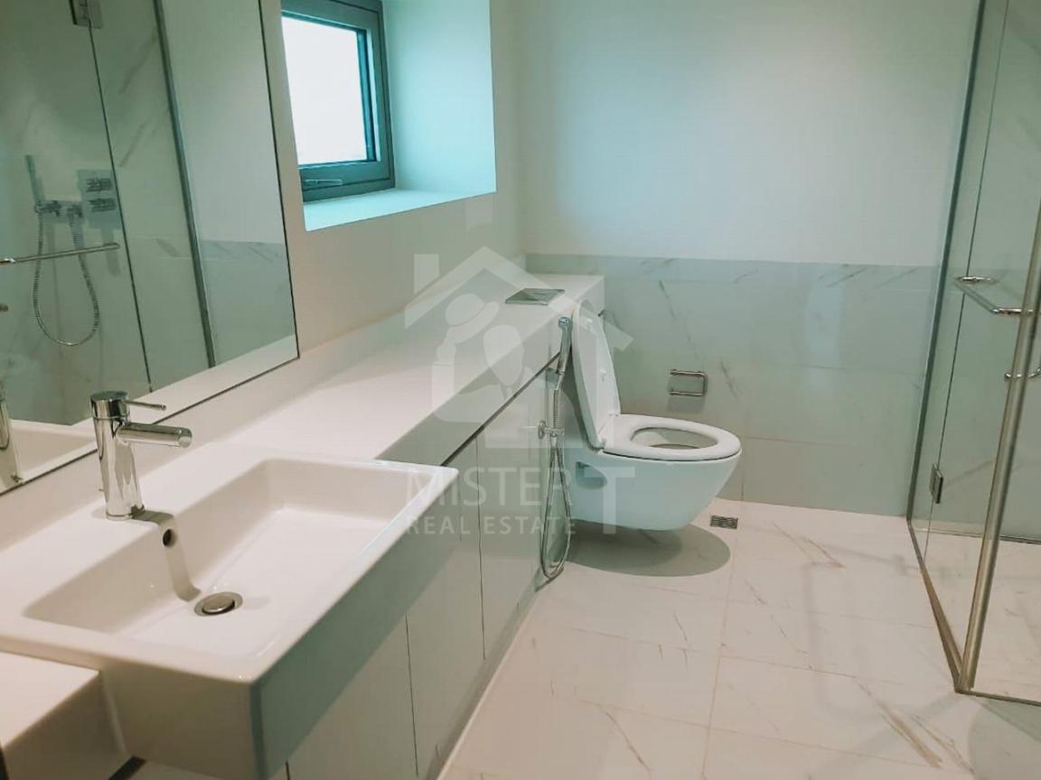 Apartment for Rent at Cinnamon Life, Colombo 02- image 5