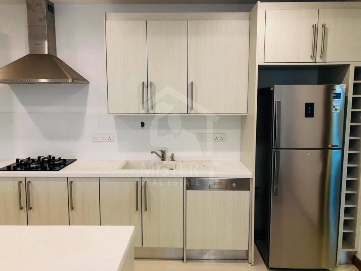 Apartment for Rent at Sky Gardens, Rajagiriya- image 5