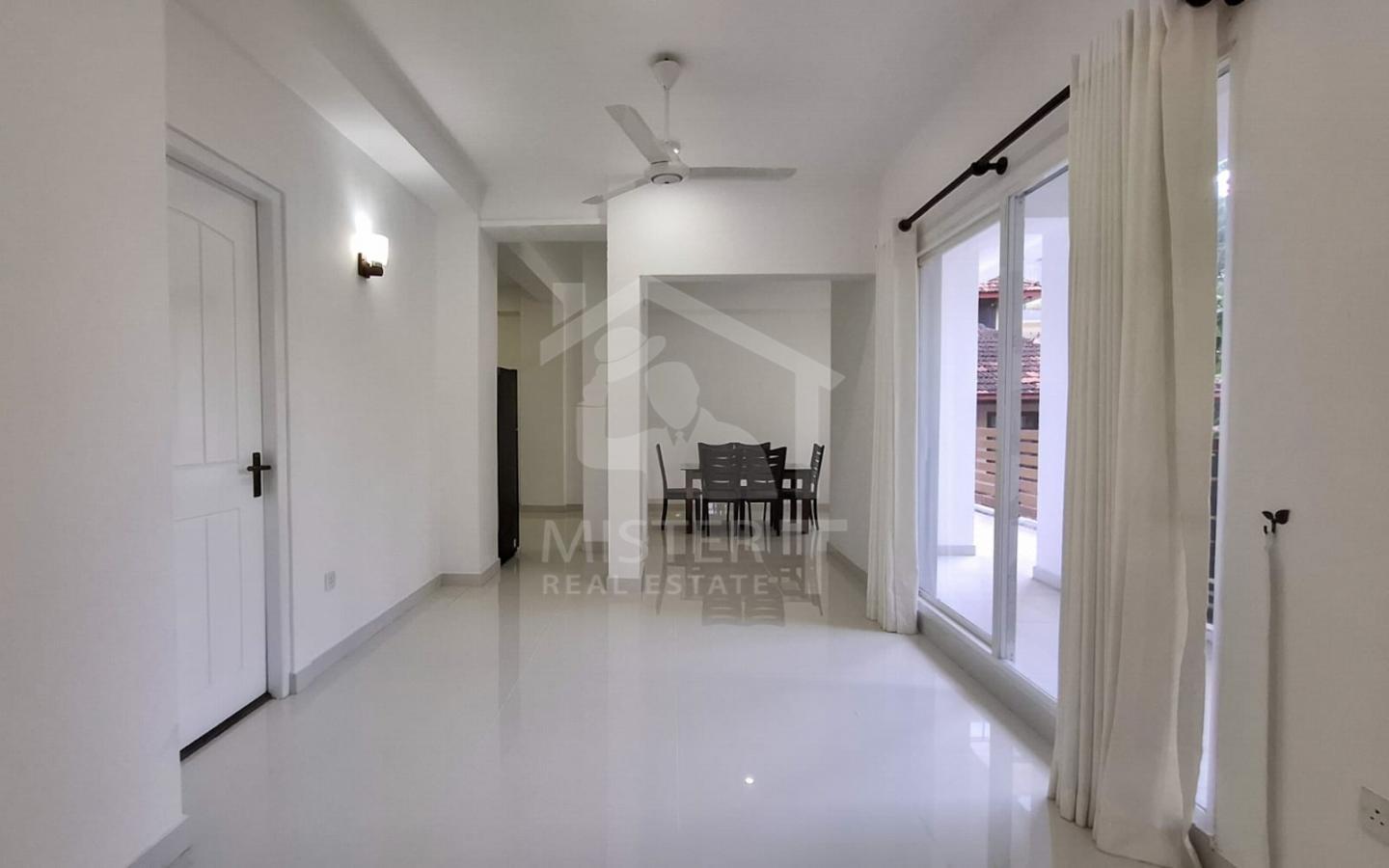 Private Apartment for Rent in Colombo 05- image 5