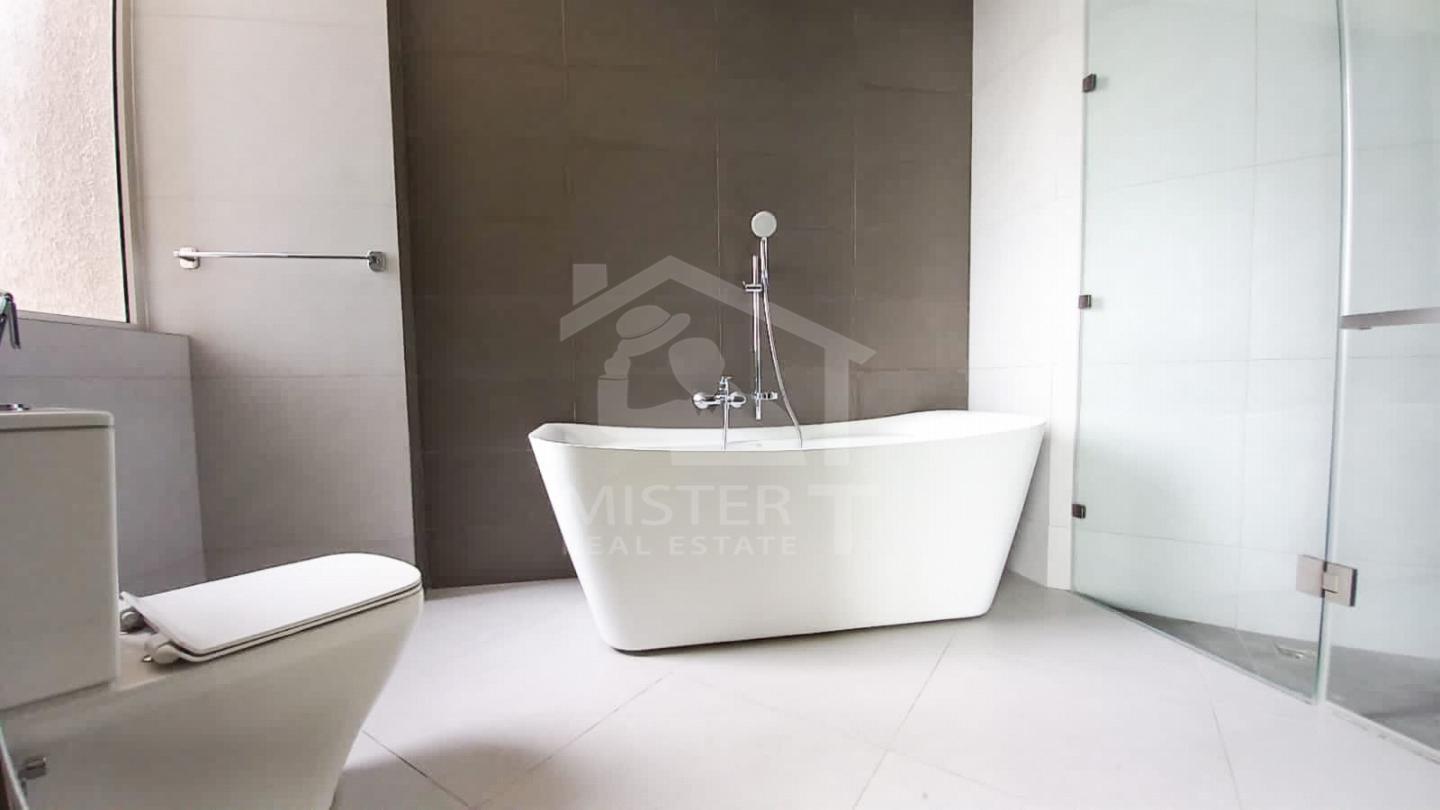 Penthouse for Rent at Capital Heights, Rajagiriya- image 6