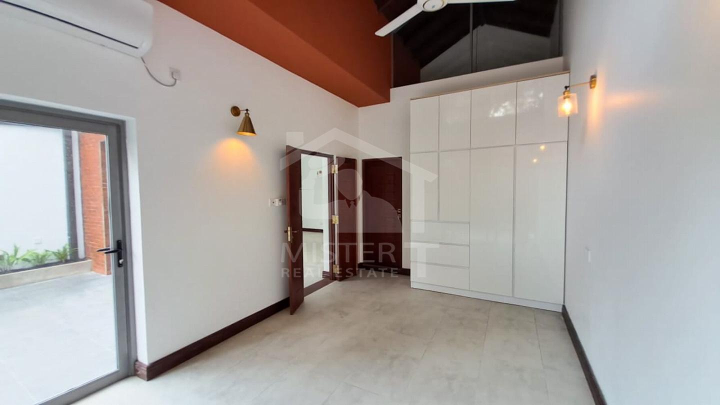 Brand New House for Rent in Colombo 08- image 6