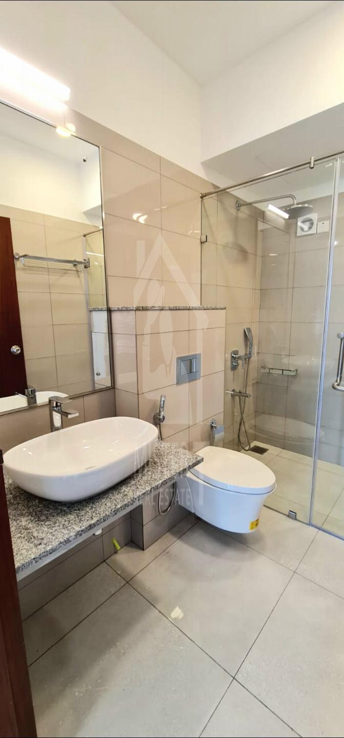 Apartment For Rent at Iconic Galaxy- image 7