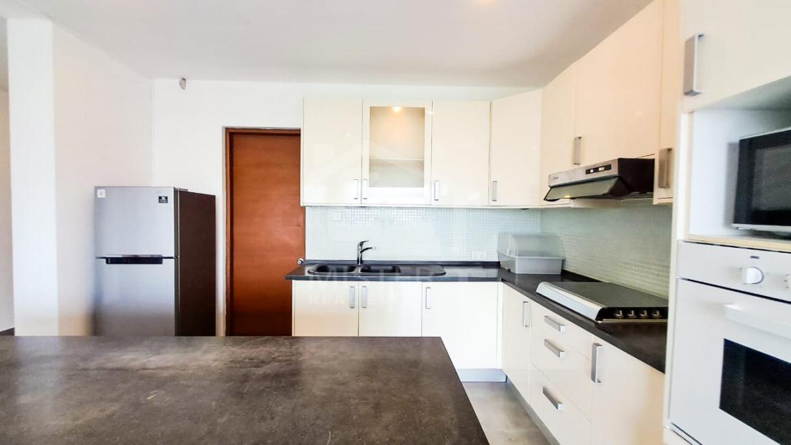 Apartment for Rent at Fairway Waterfront- image 7