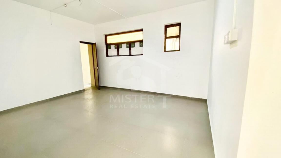 Commercial Building for Rent in Colombo 04- image 7