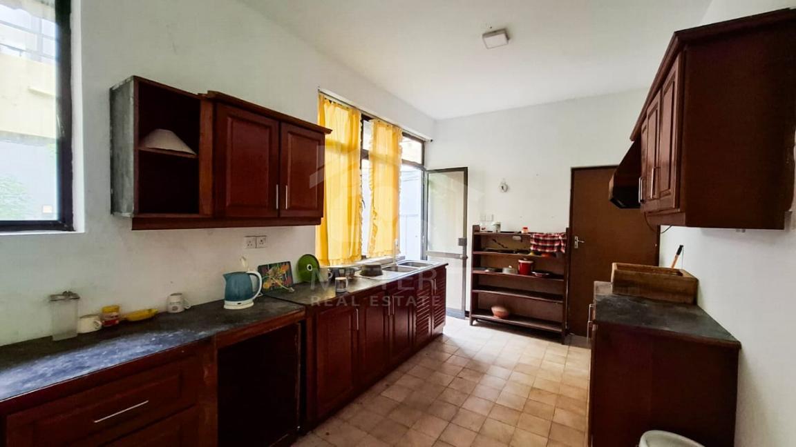 Commercial Property For Rent in Colombo 07- image 7