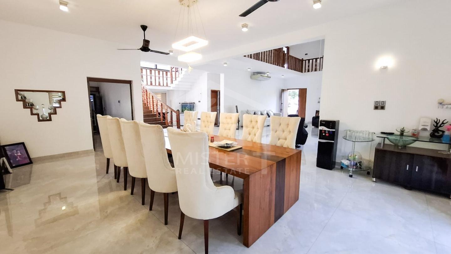 Luxury House for Rent at Kotte- image 7