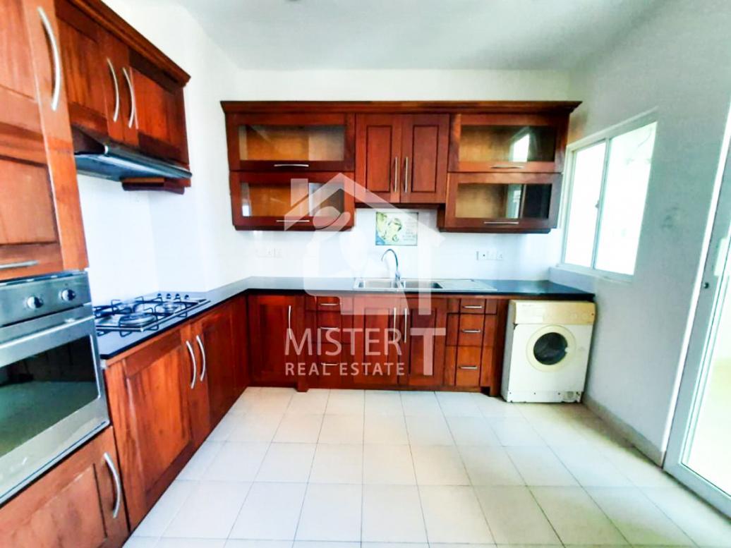 Apartment For Rent at Carriage House- image 8