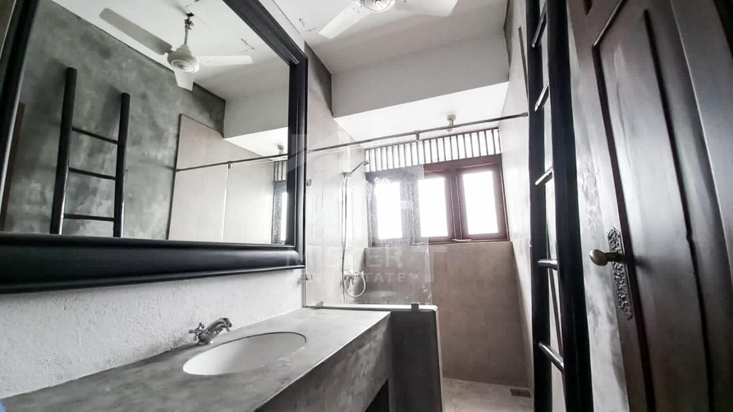 House for Rent in Colombo 07- image 8
