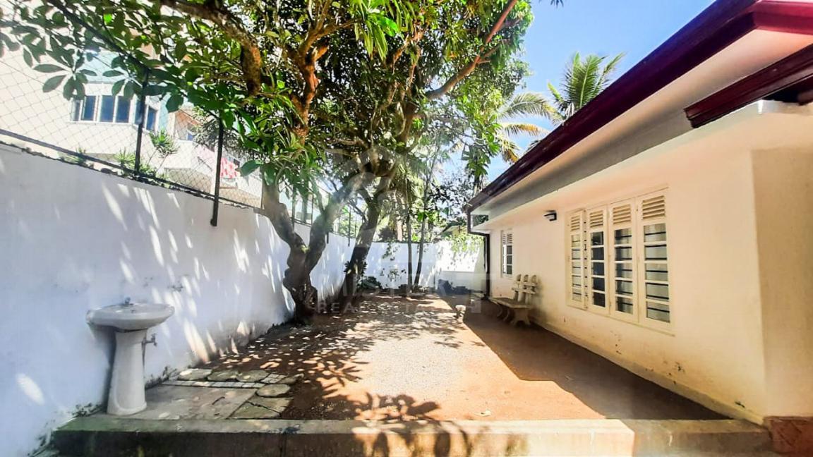 House for Rent in Dehiwala- image 8