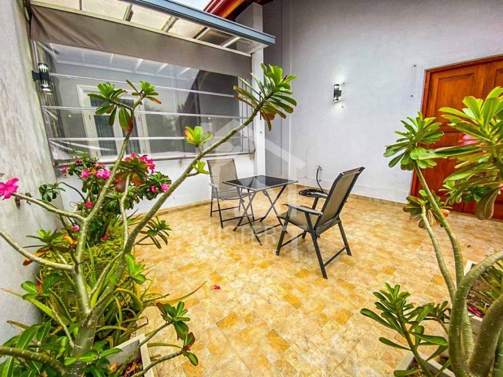 Private Apartment for Rent in Colombo 05- image 8