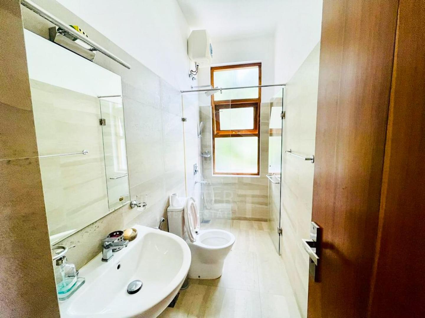 Luxury House for Rent in Nugegoda- image 9