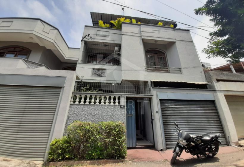House for Rent in Colombo 04- image 1
