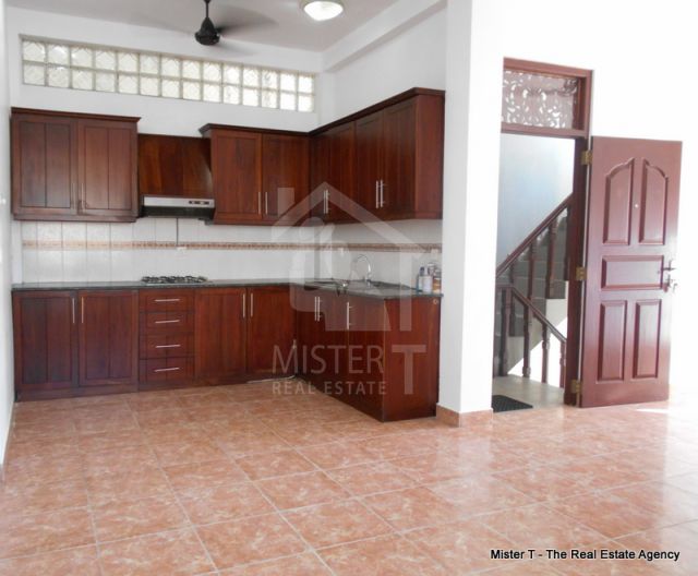 Apartment for Rent in Colombo 04- image 2