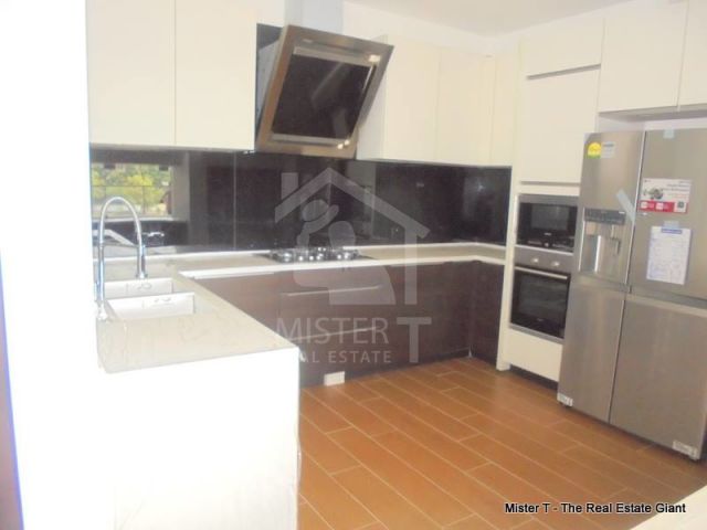 Apartment for Rent in Colombo 07- image 4