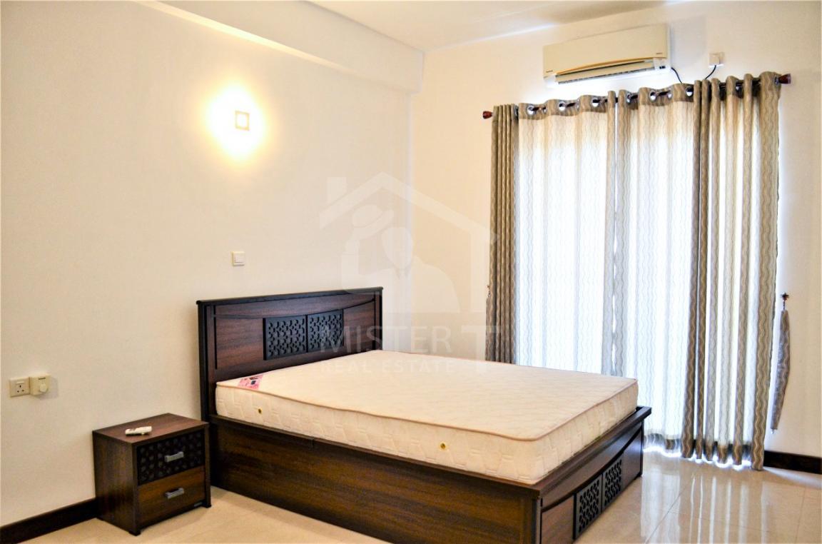 Fully Furnished Apartment for Rent at Colombo 03- image 2