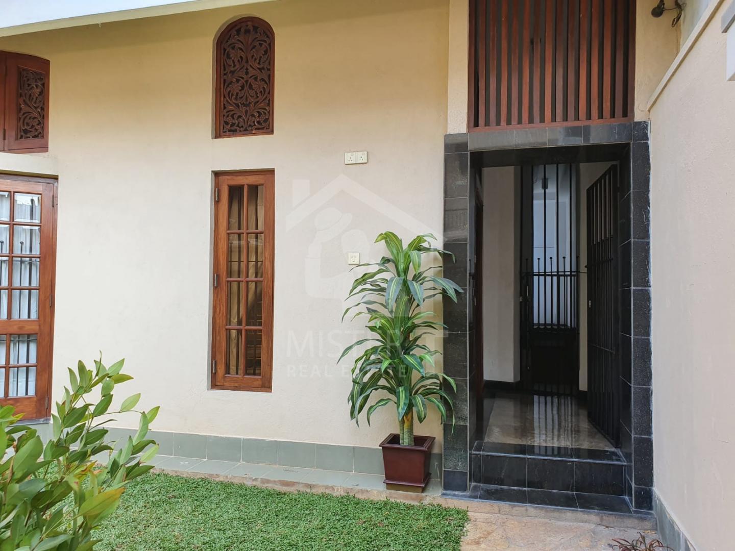House for Rent in Colombo 05- image 1