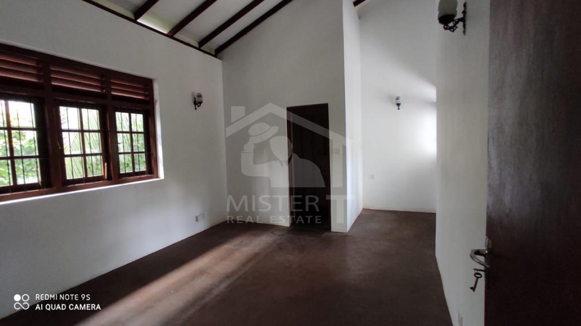 House for Rent in Colombo 08- image 5