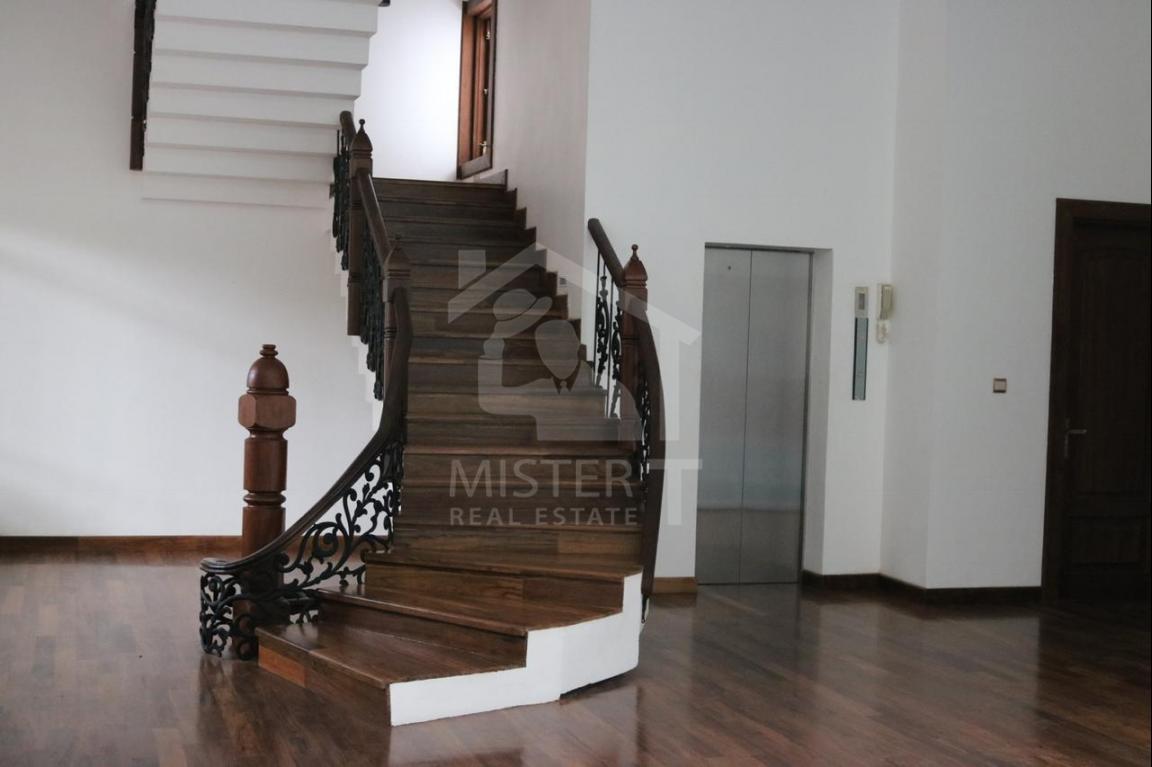House for Rent in Colombo 07- image 8
