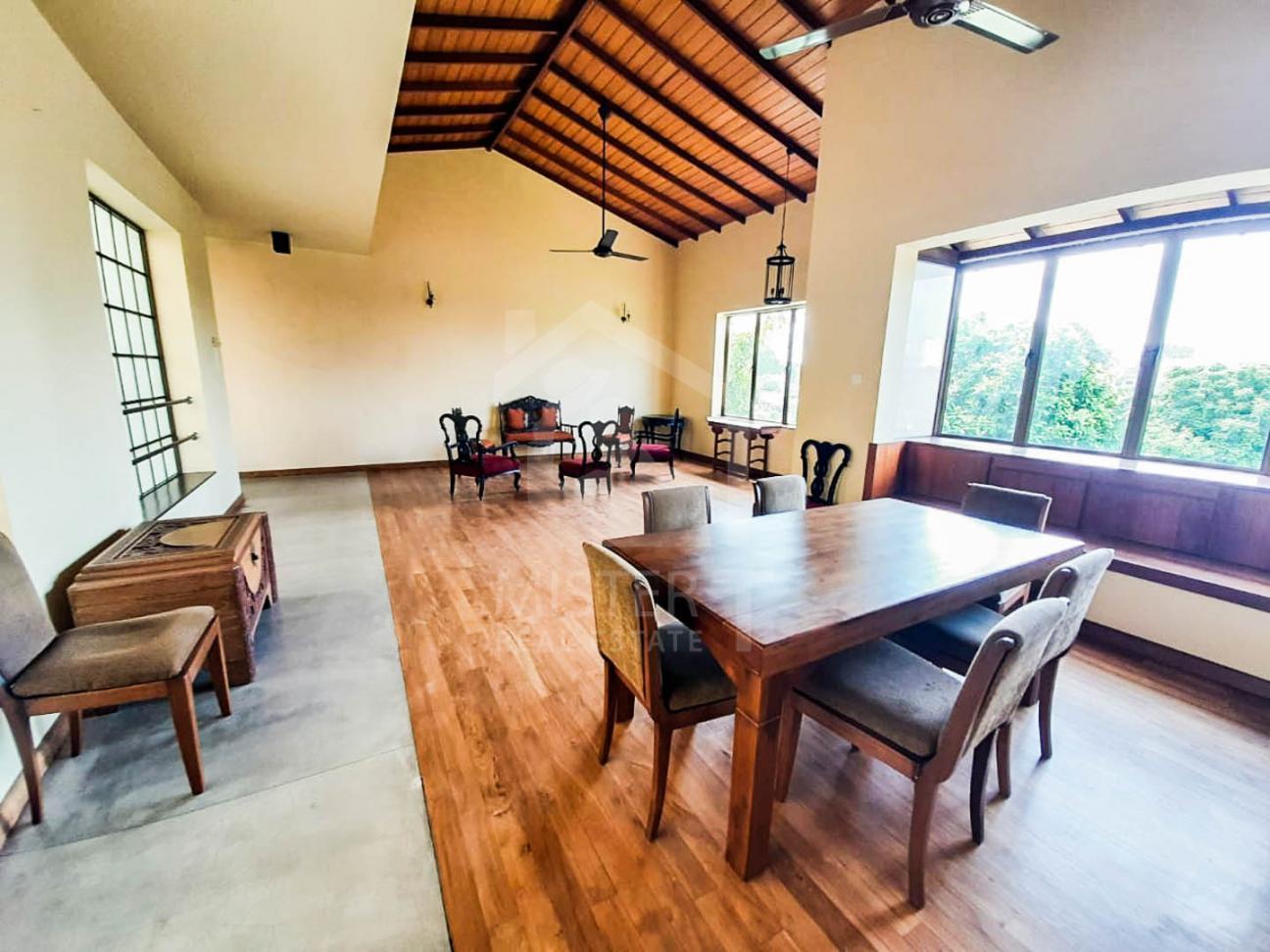 Apartment for Rent in Colombo 05- image 1