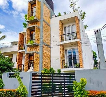 Commercial Property for Rent in Dehiwala - image 1