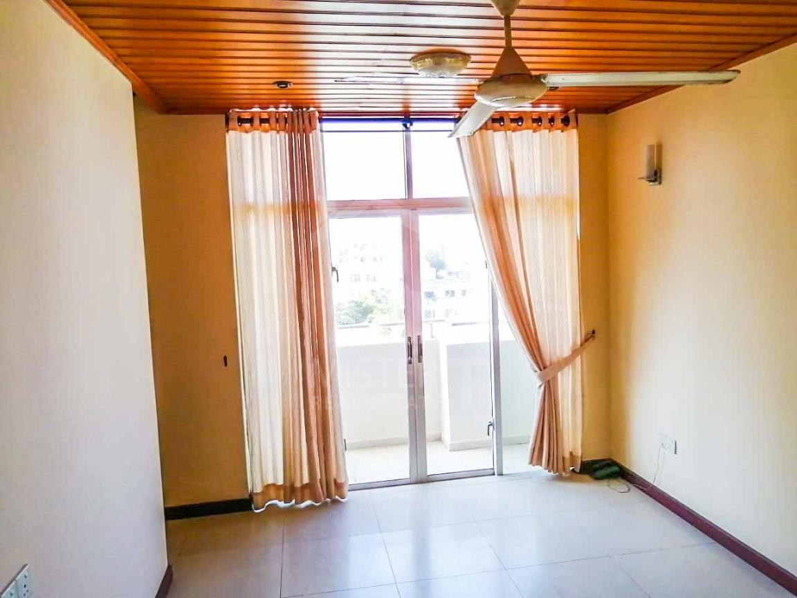 Apartment for Rent in Colombo - image 1