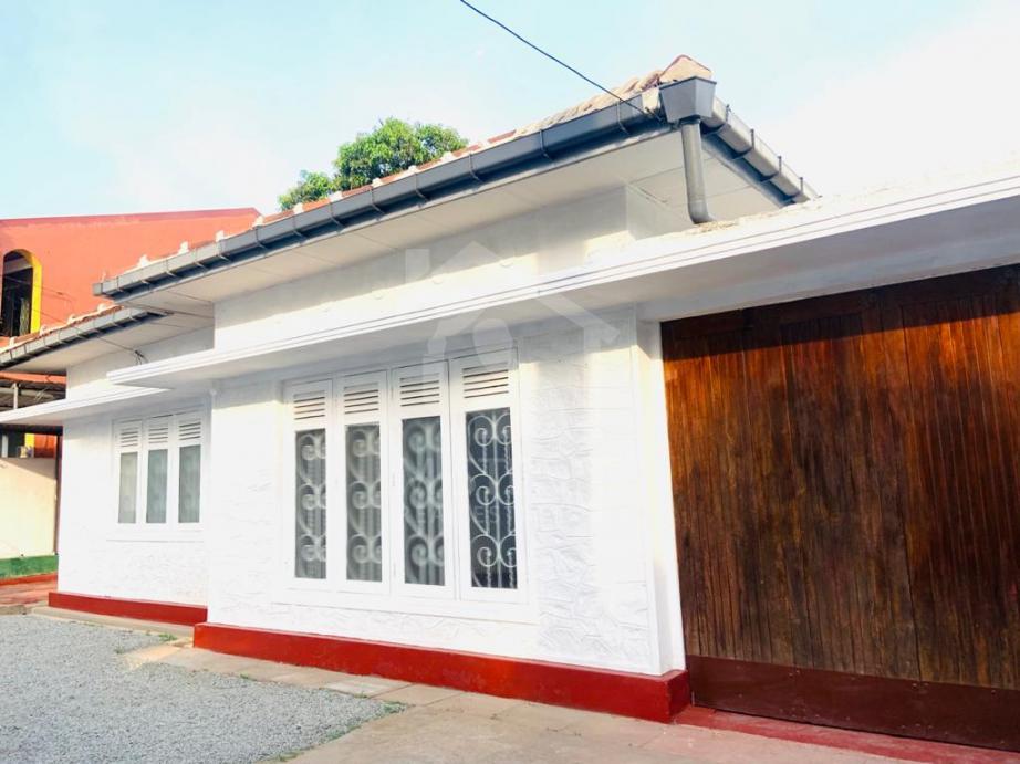 House for Rent in Nugegoda - image 1