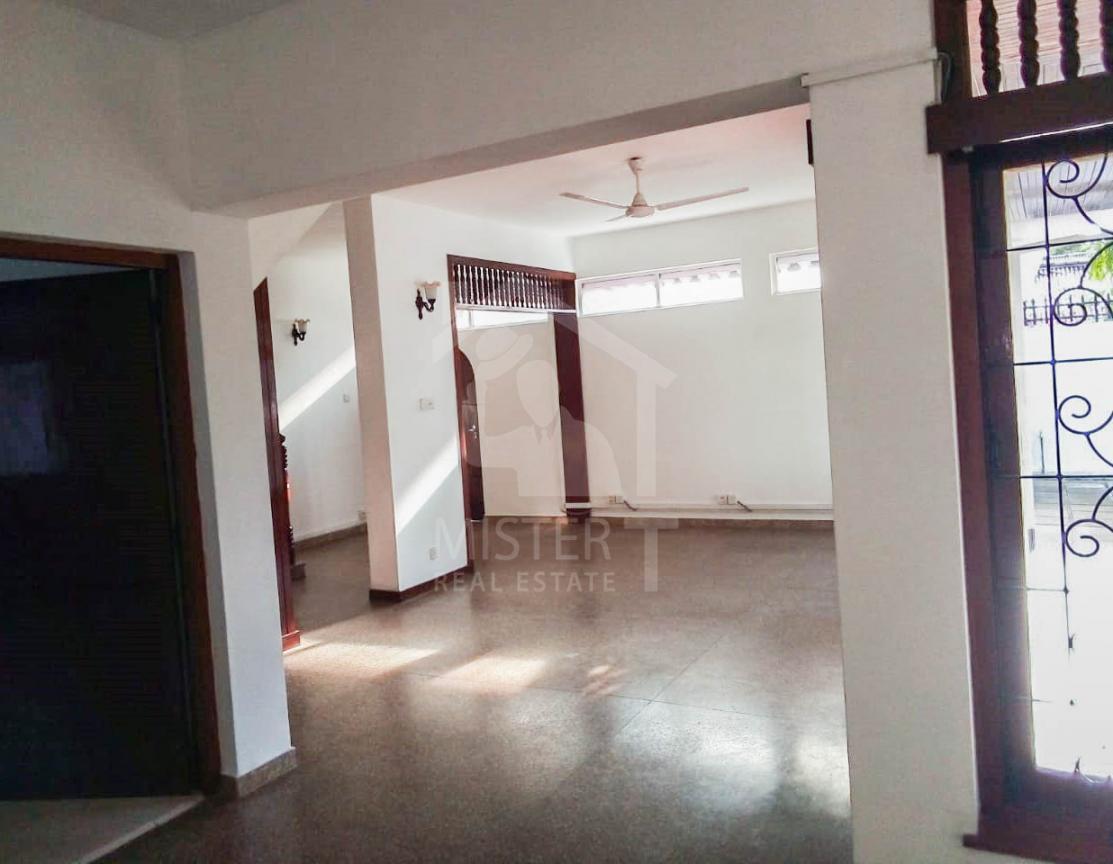 Commercial Property for Rent in Colombo 07- image 2