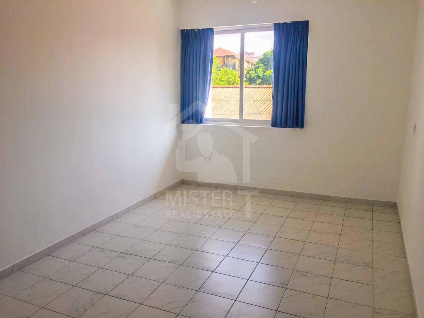 House for Rent at Torrington Gardens- image 3