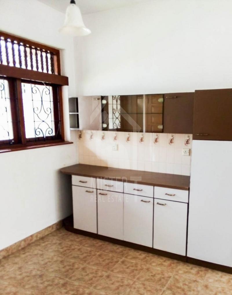 Commercial Property for Rent in Colombo 07- image 4