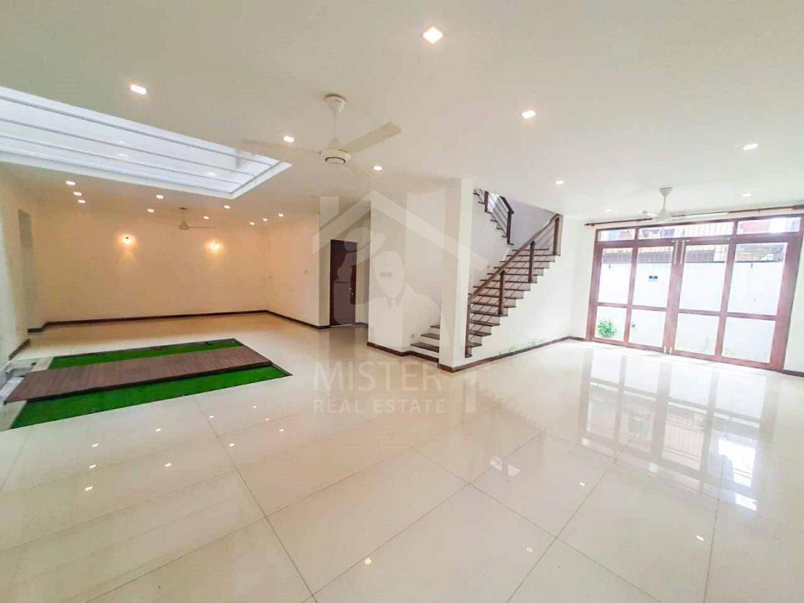 Luxury House for Rent in Nawala- image 4