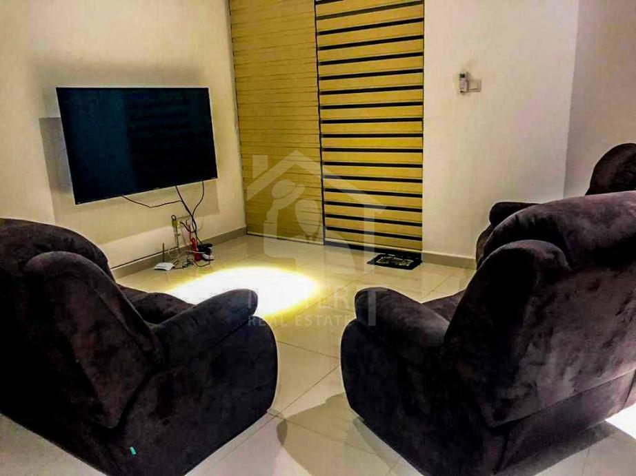 Apartment for Rent at The Lakefront - image 5