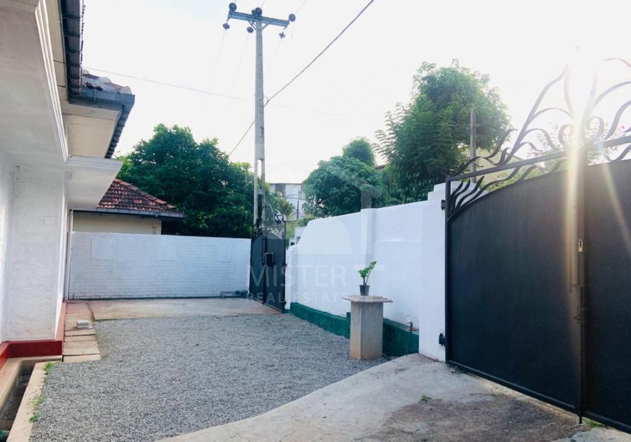 House for Rent in Nugegoda - image 6