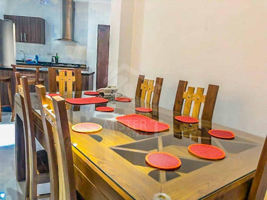 Apartment for Rent at The Lakefront - image 6