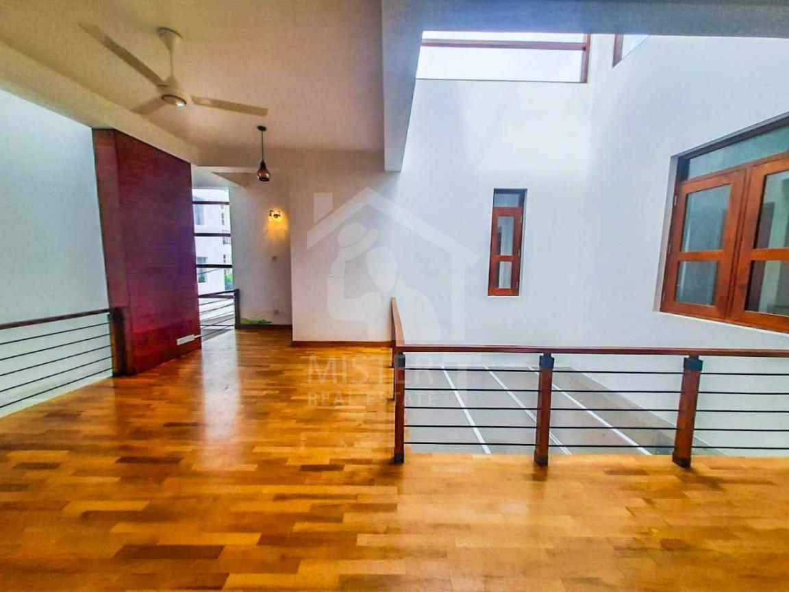 Luxury House for Rent in Nawala- image 6